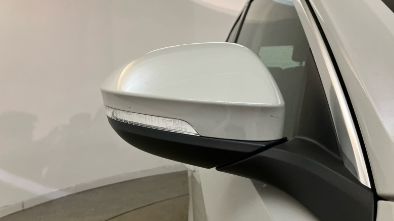 Volkswagen T-Roc 1.0 TSI Life 5dr Petrol Hatchback